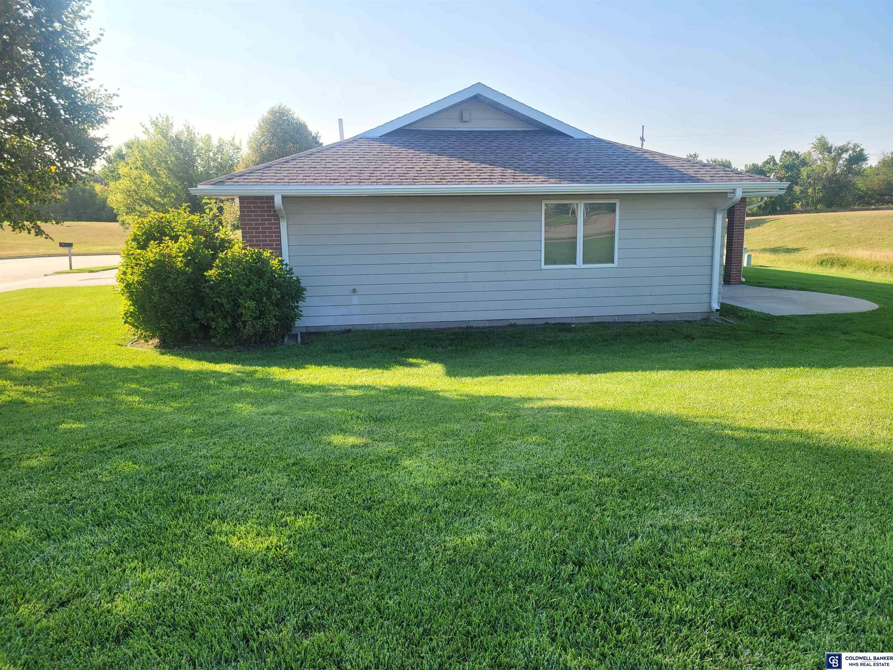 2223 Cardinal Lane