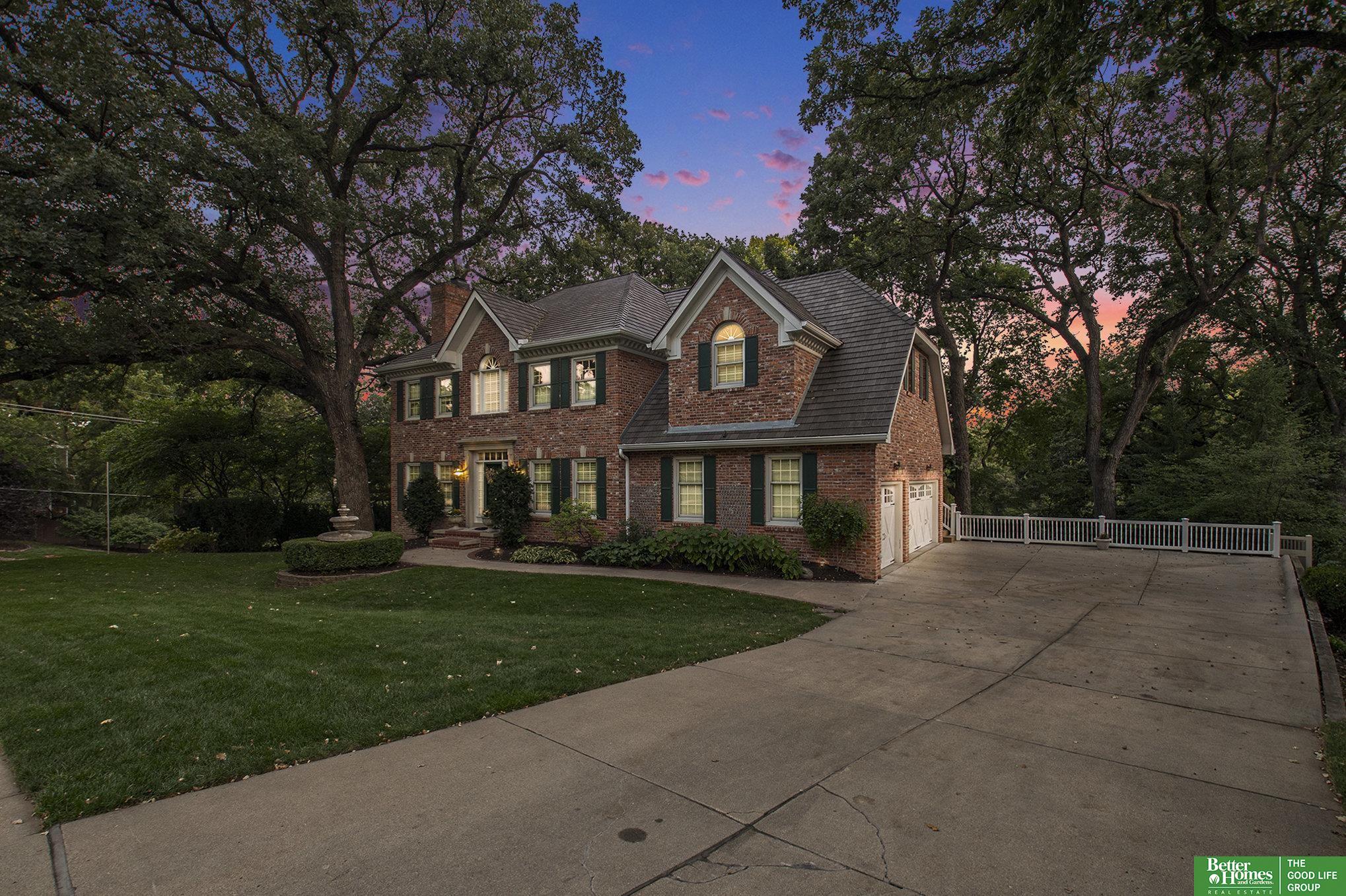 9605 Oak Circle