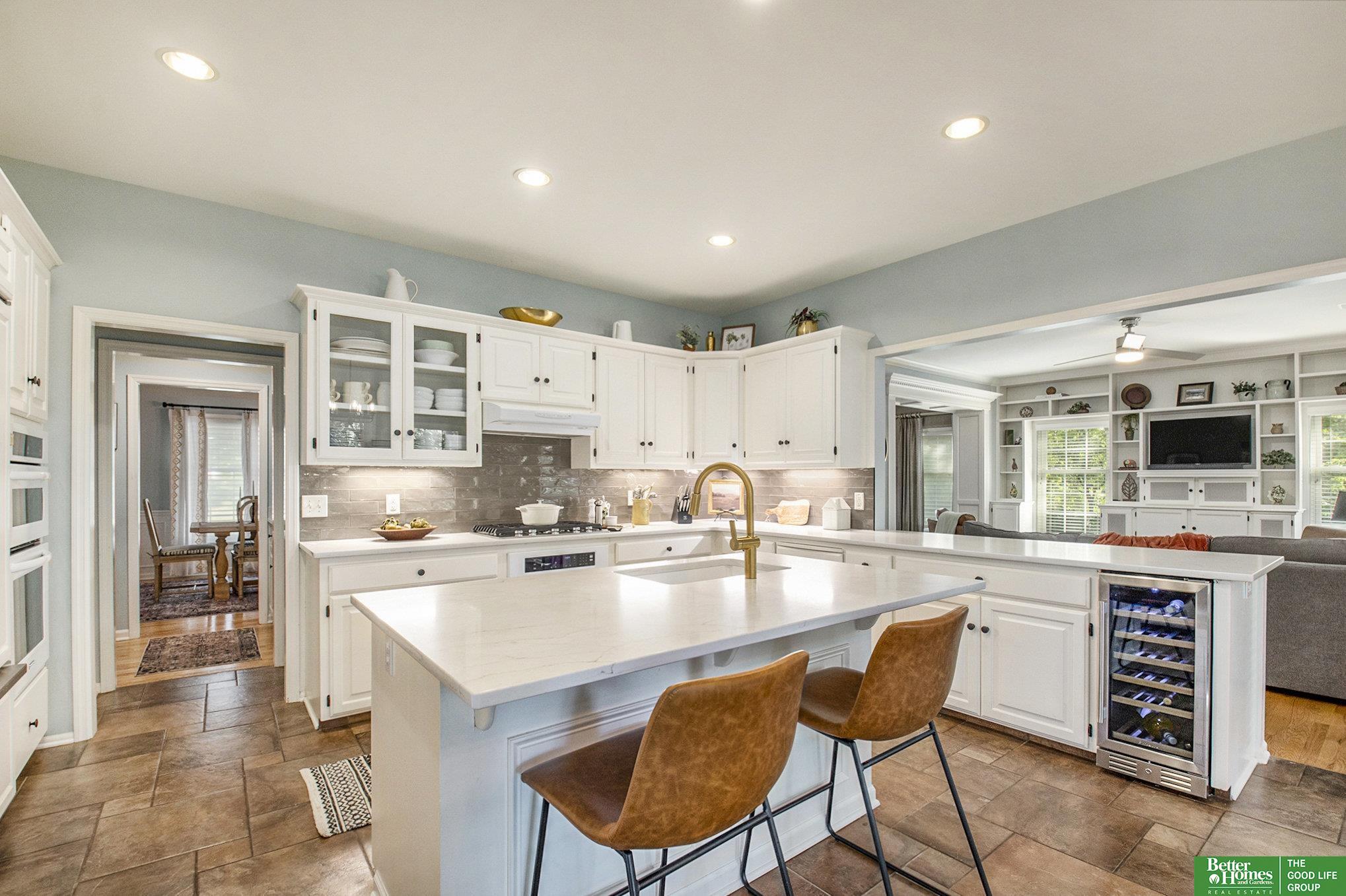 9605 Oak Circle