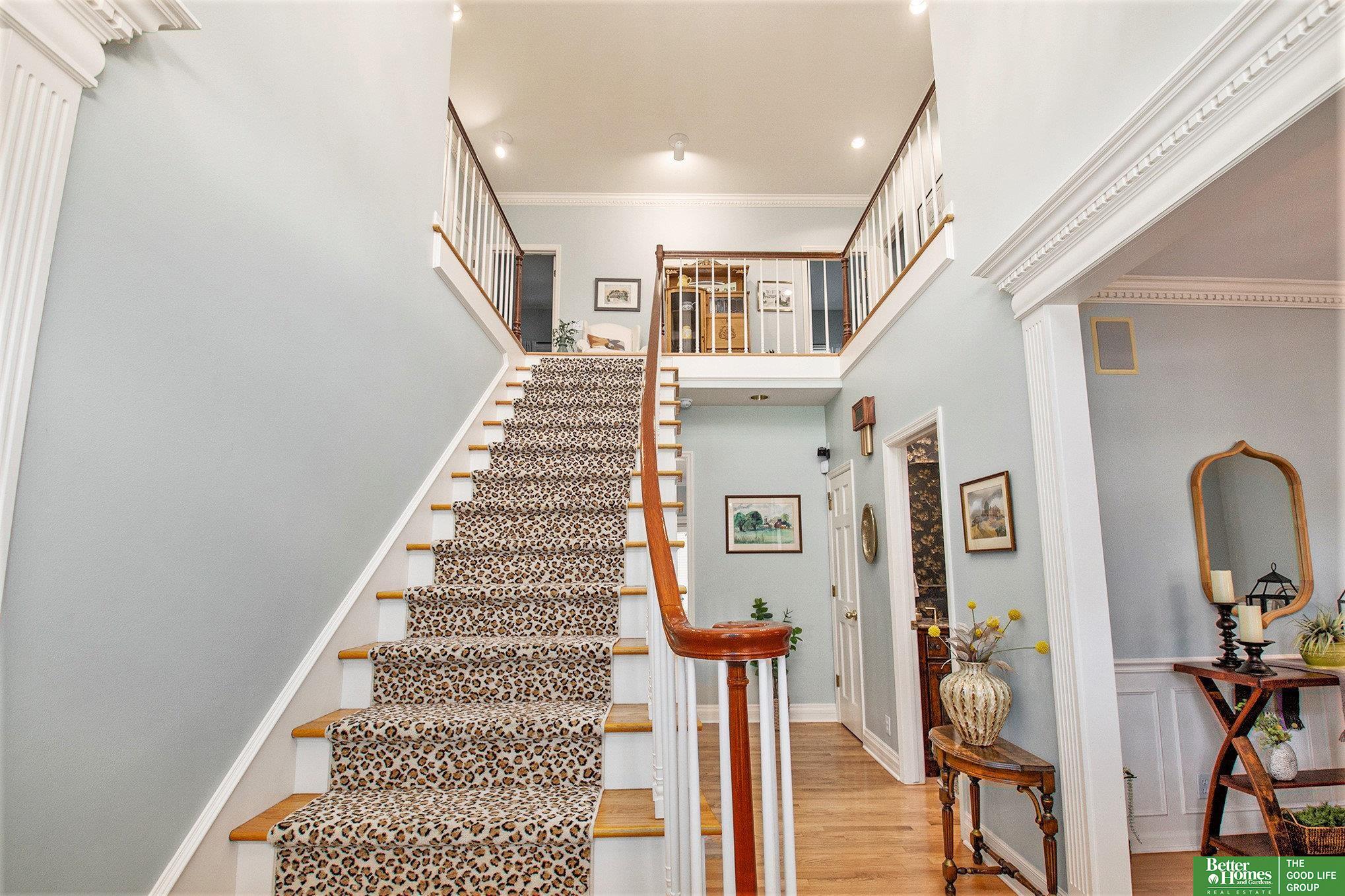9605 Oak Circle
