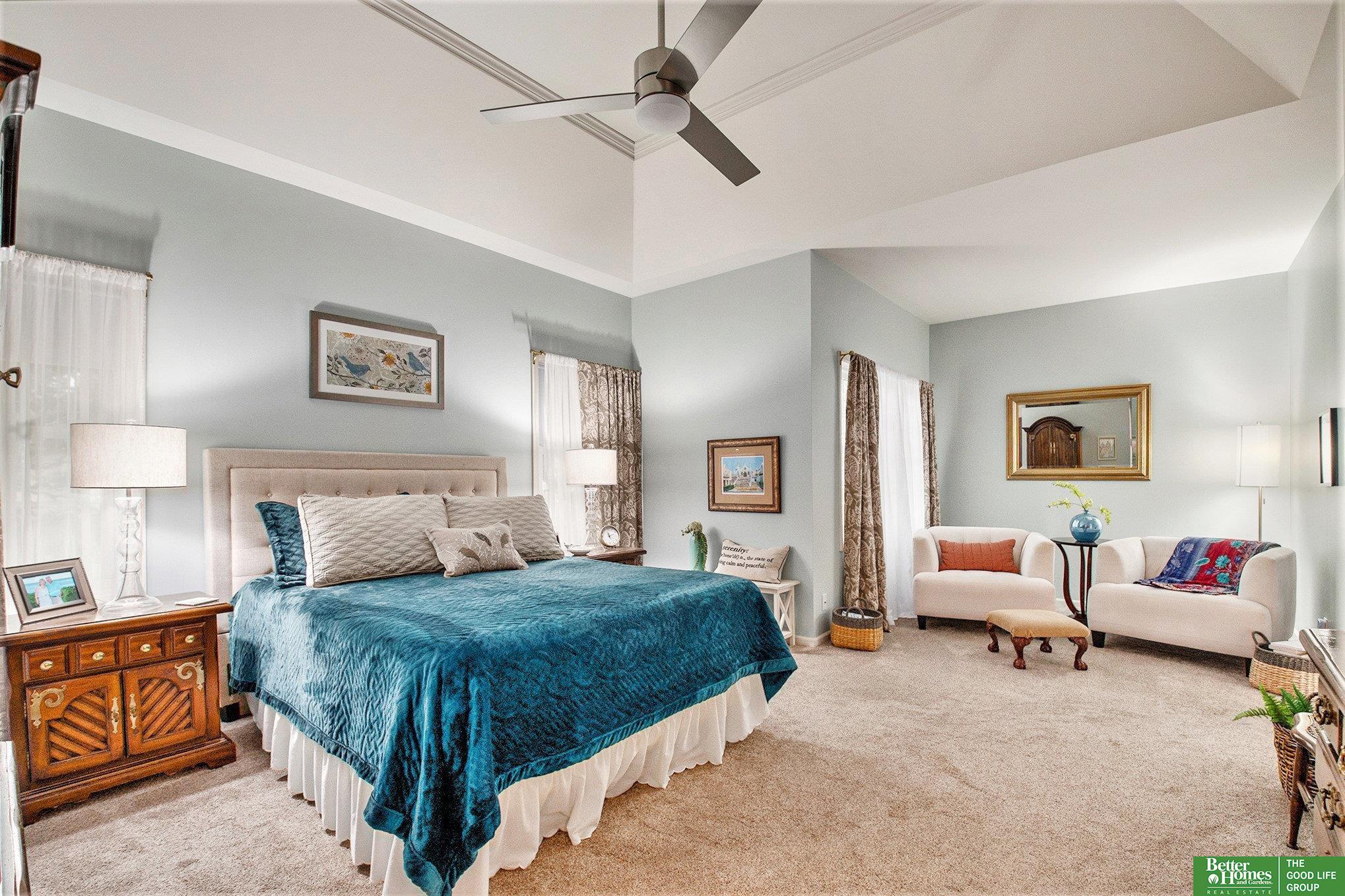 9605 Oak Circle