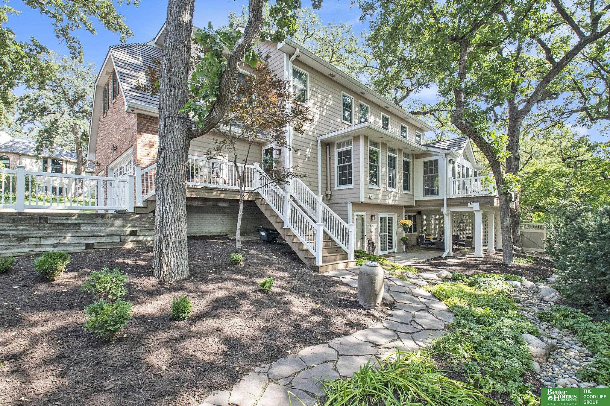 9605 Oak Circle