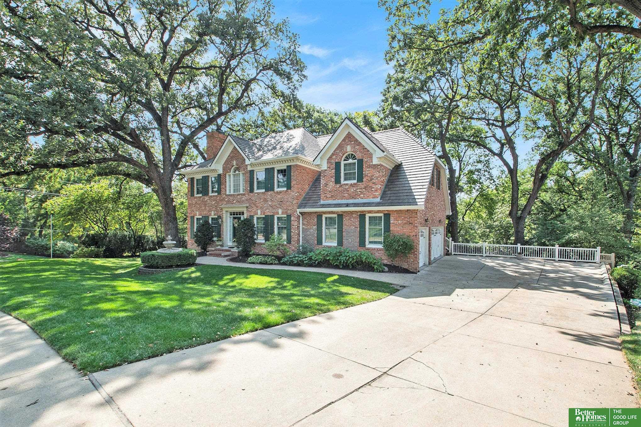9605 Oak Circle