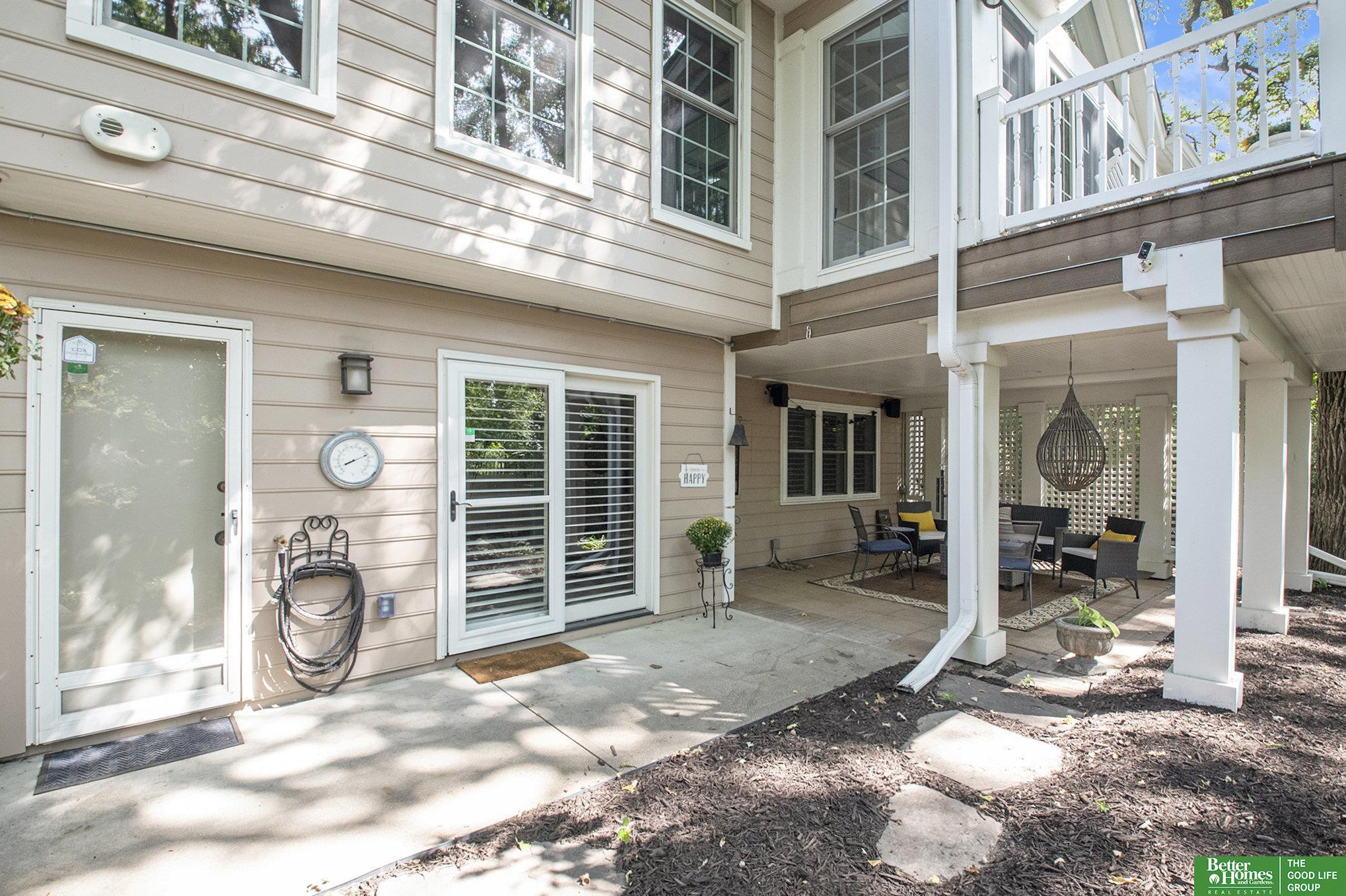 9605 Oak Circle