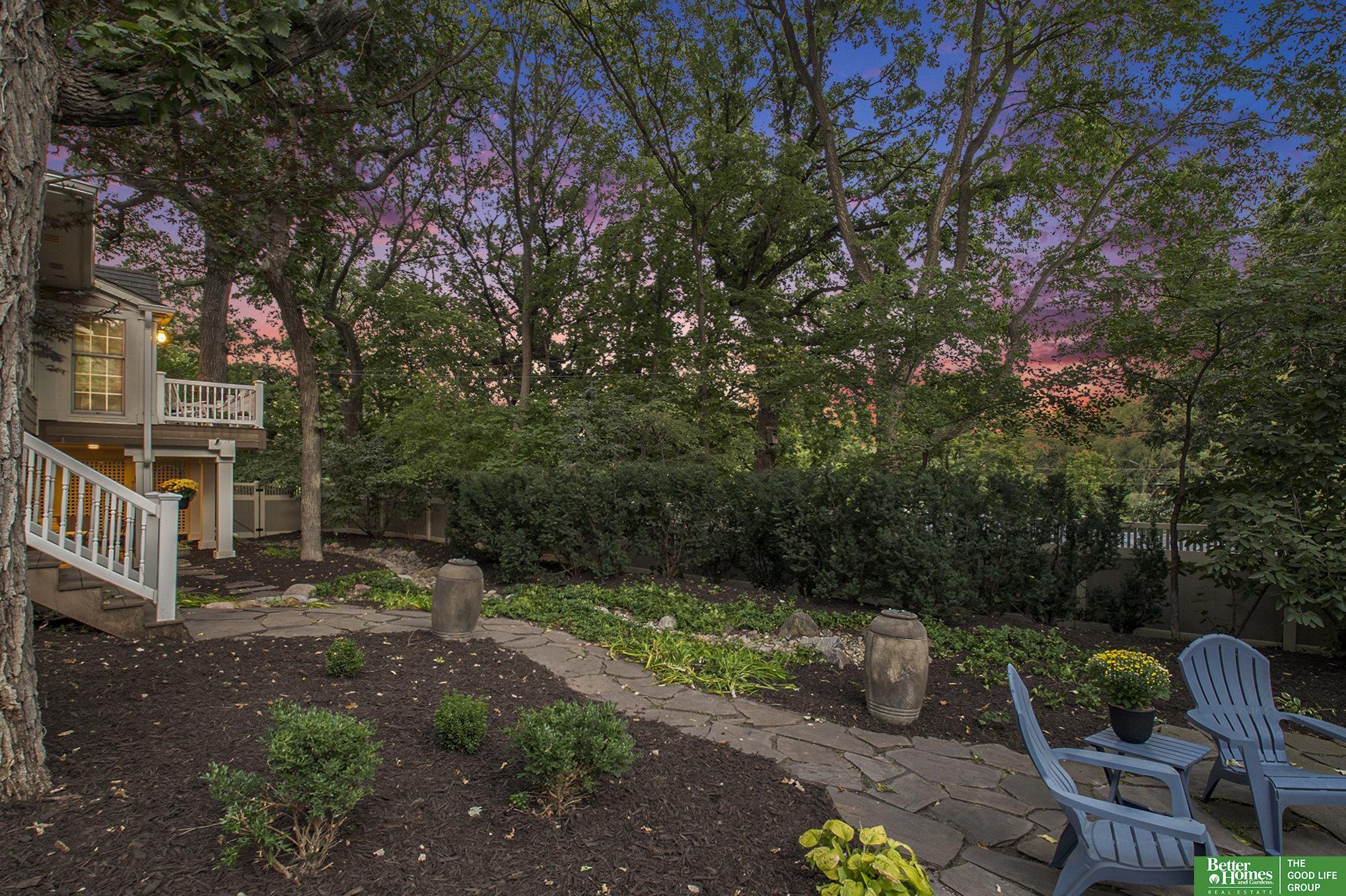 9605 Oak Circle