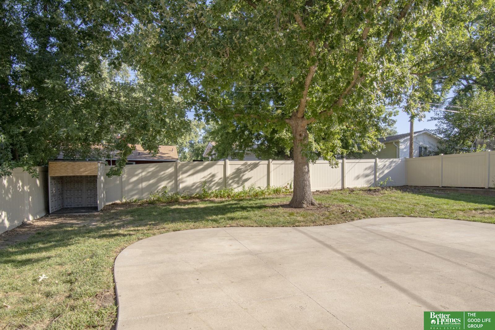 7704 Western Avenue