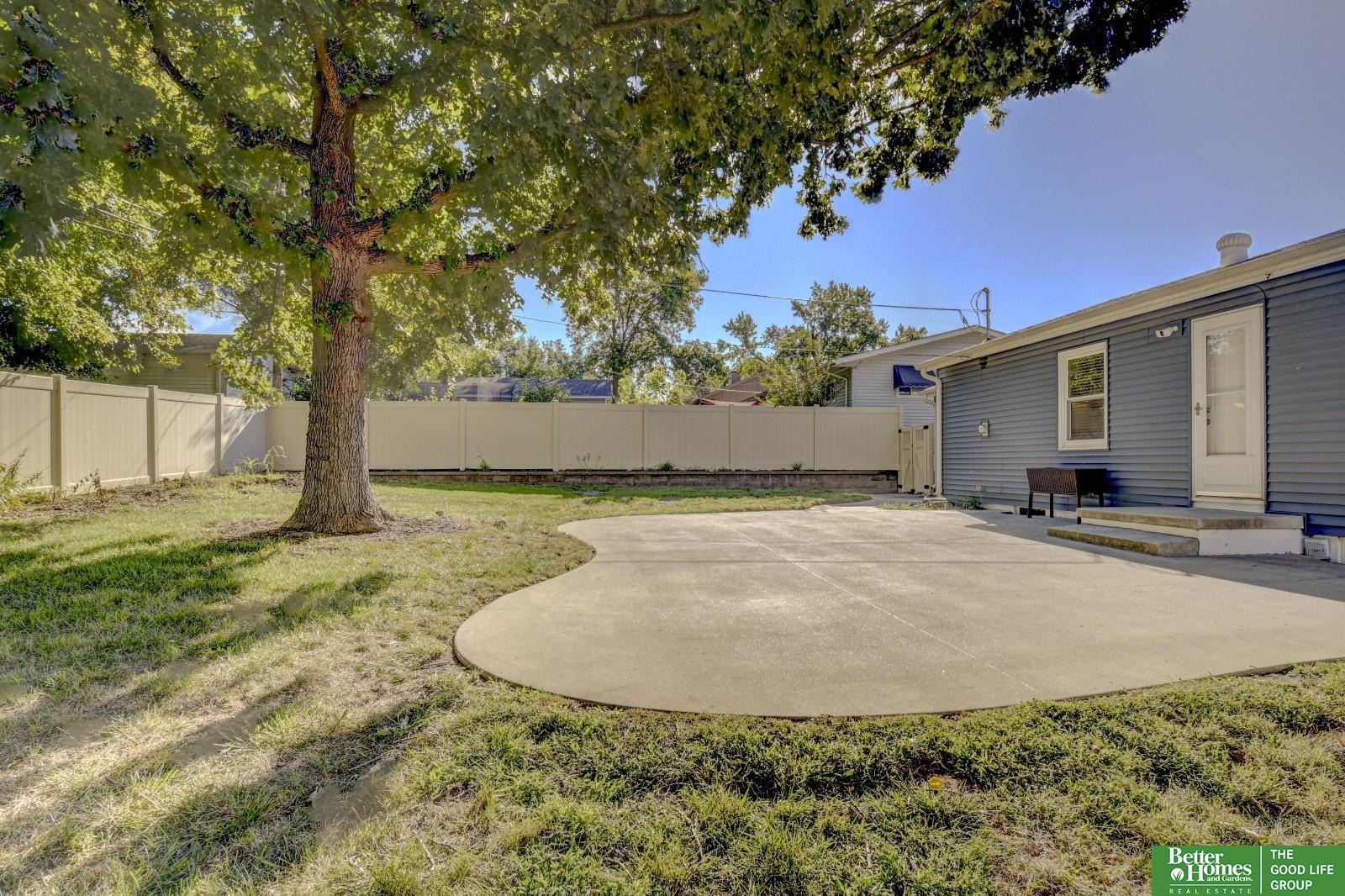 7704 Western Avenue