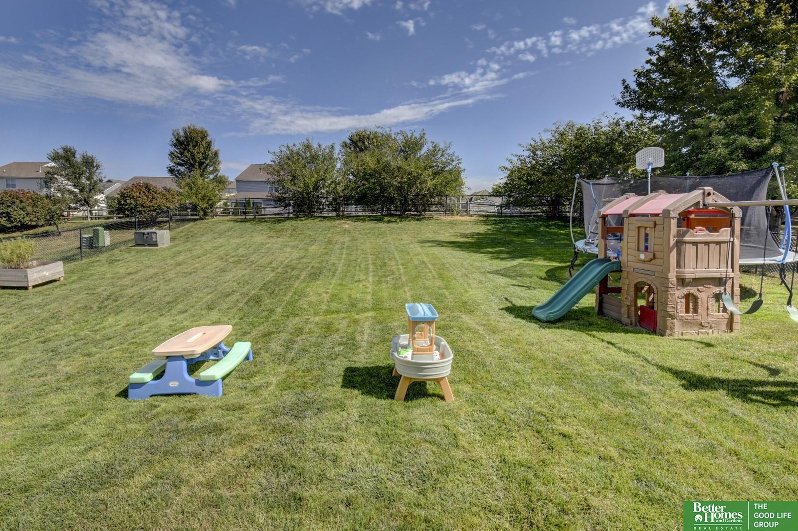 2411 Lakewood Drive