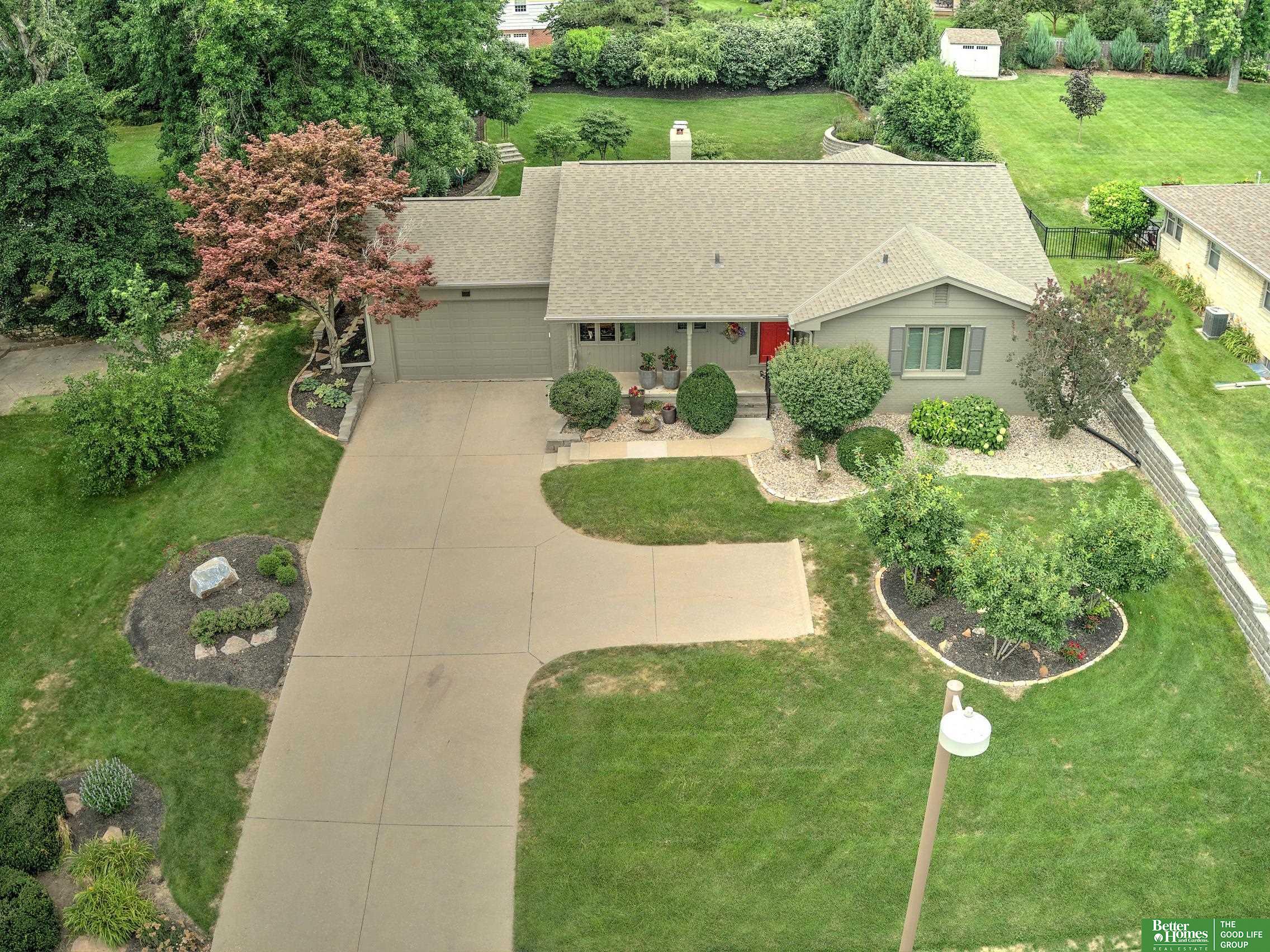 1532 S 90th Street