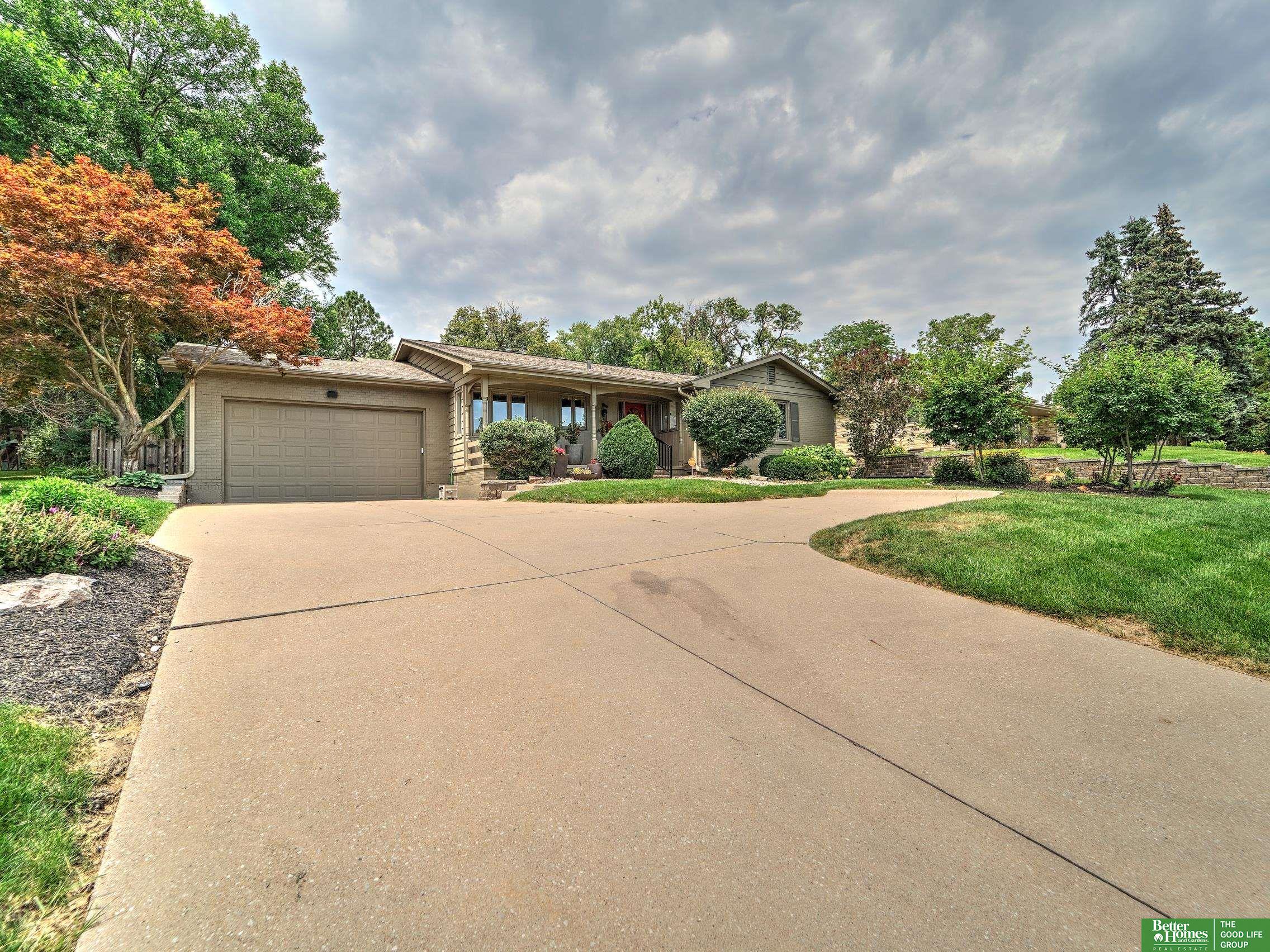 1532 S 90th Street
