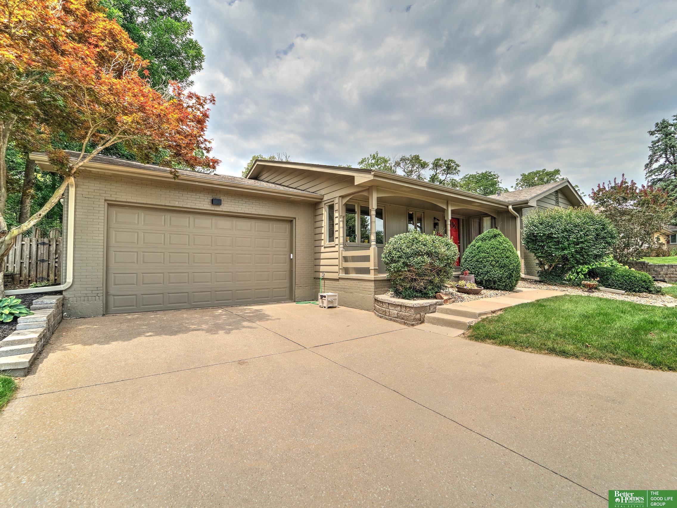 1532 S 90th Street