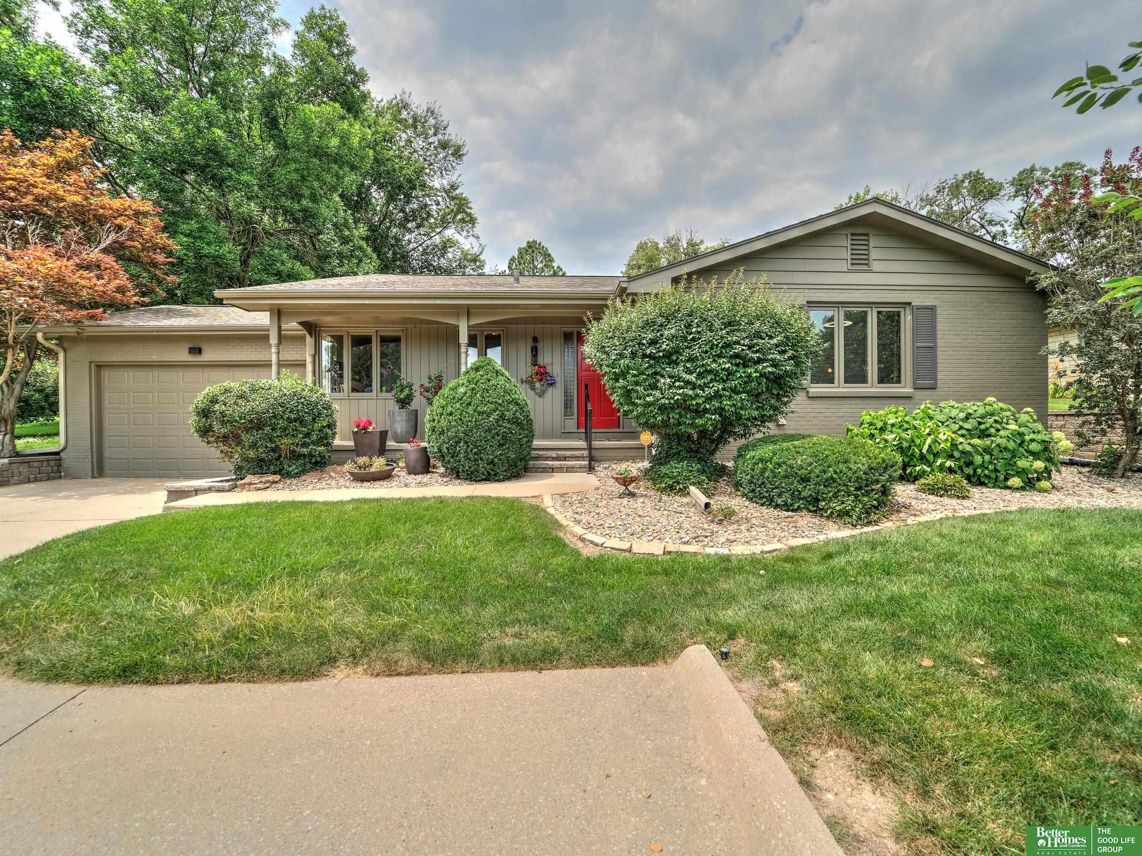 1532 S 90th Street