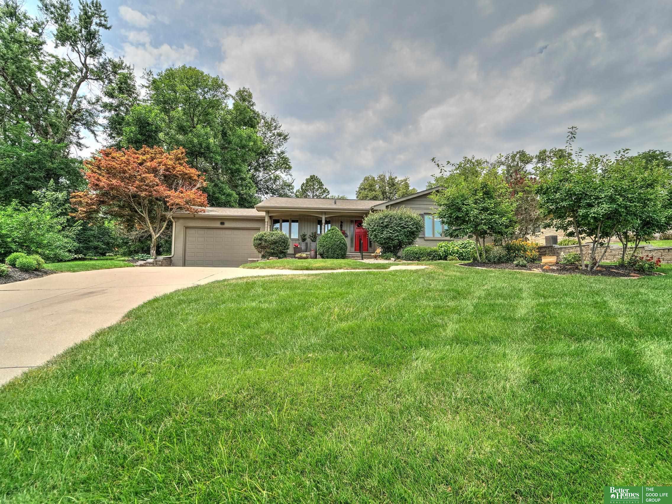 1532 S 90th Street