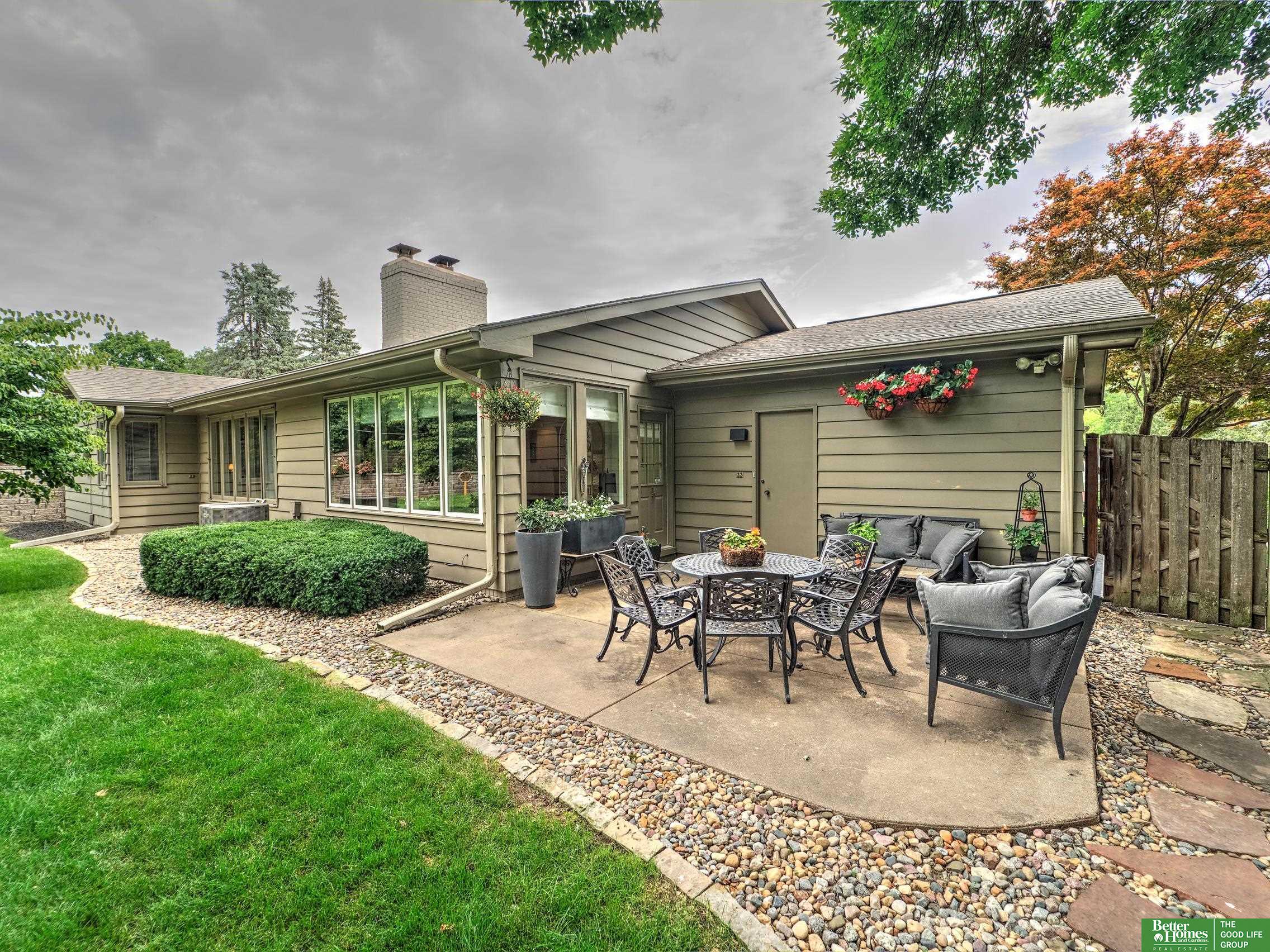 1532 S 90th Street