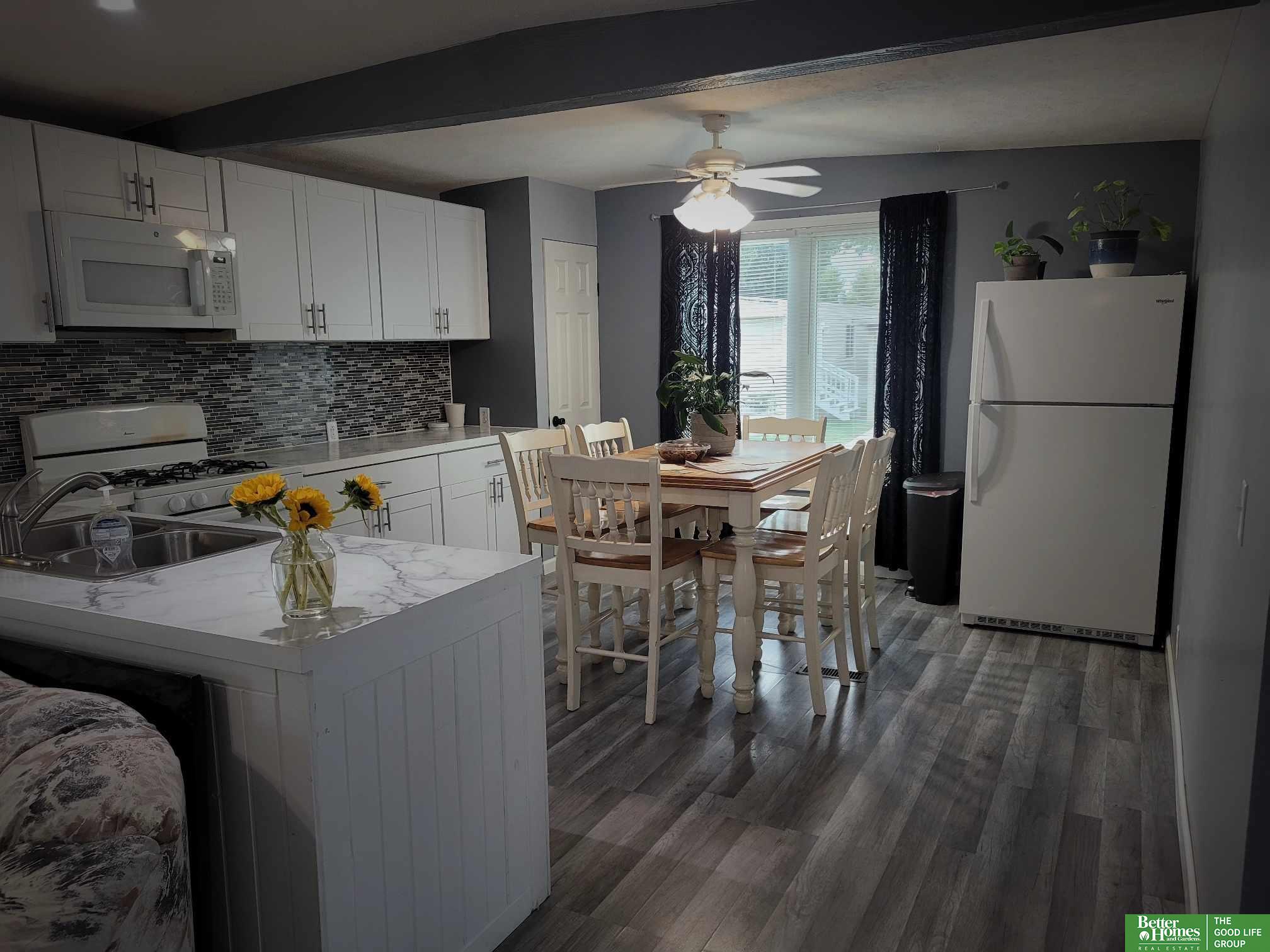 12838 Aurora Plaza # 220