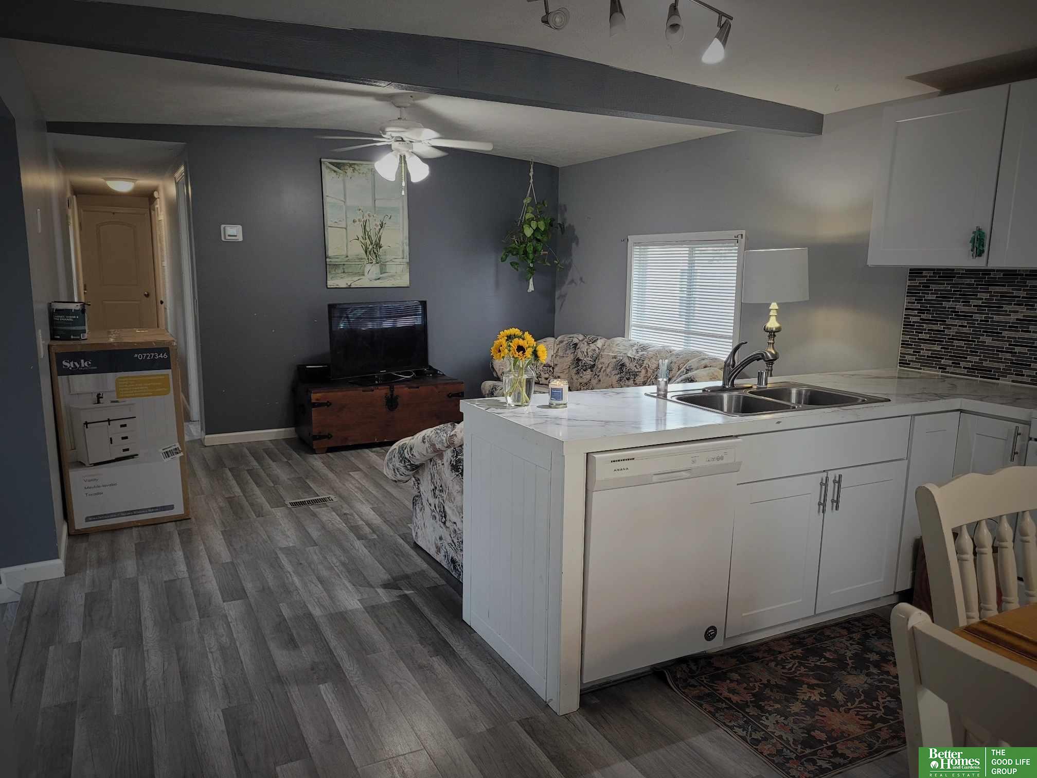 12838 Aurora Plaza # 220