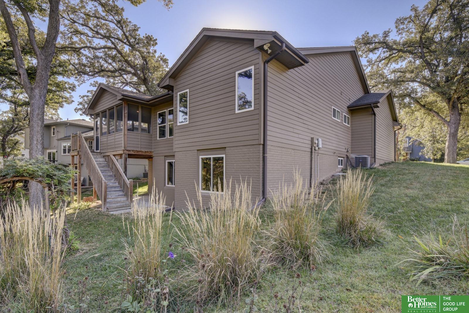 3712 Buccaneer Boulevard