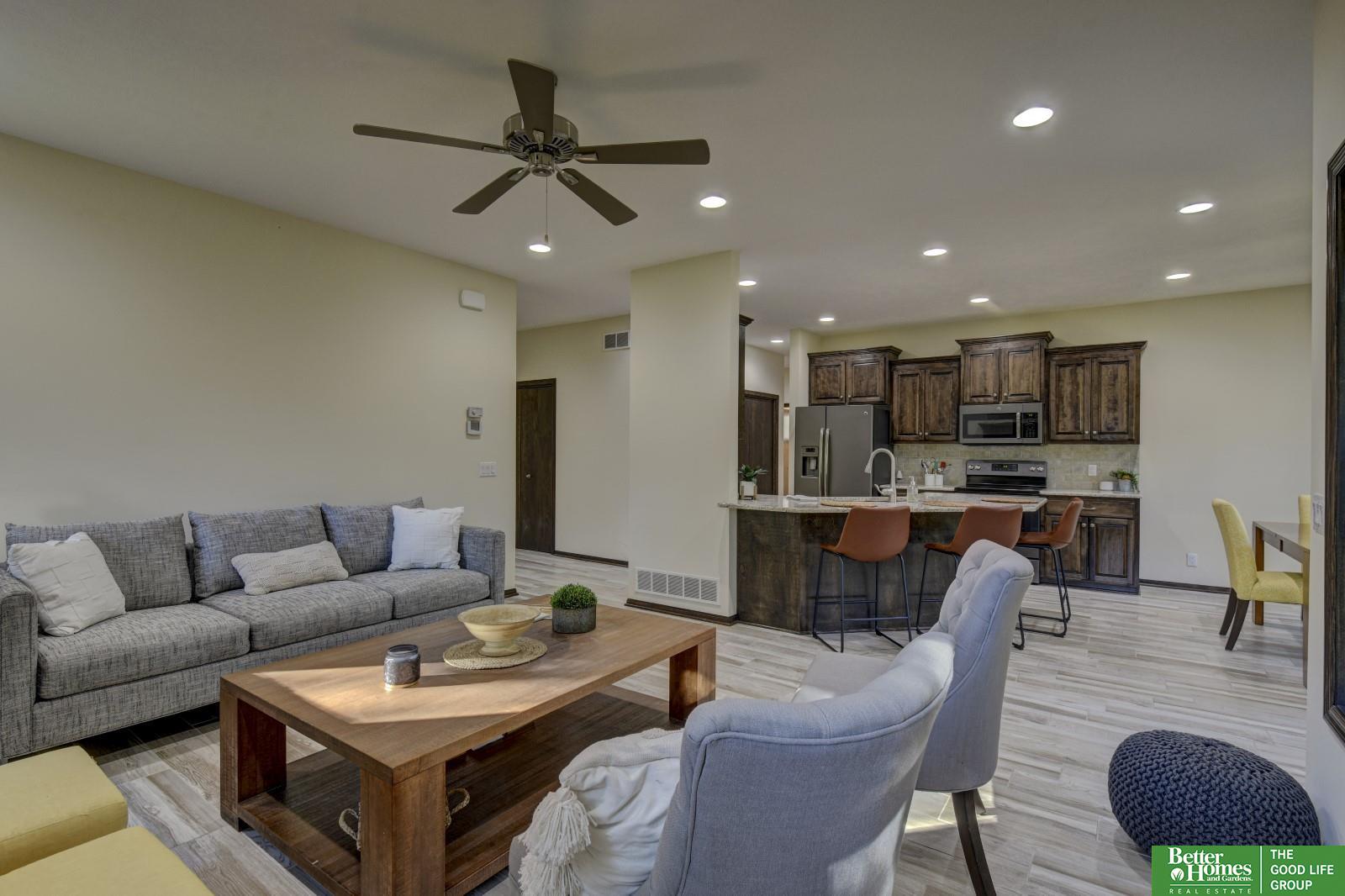 3712 Buccaneer Boulevard