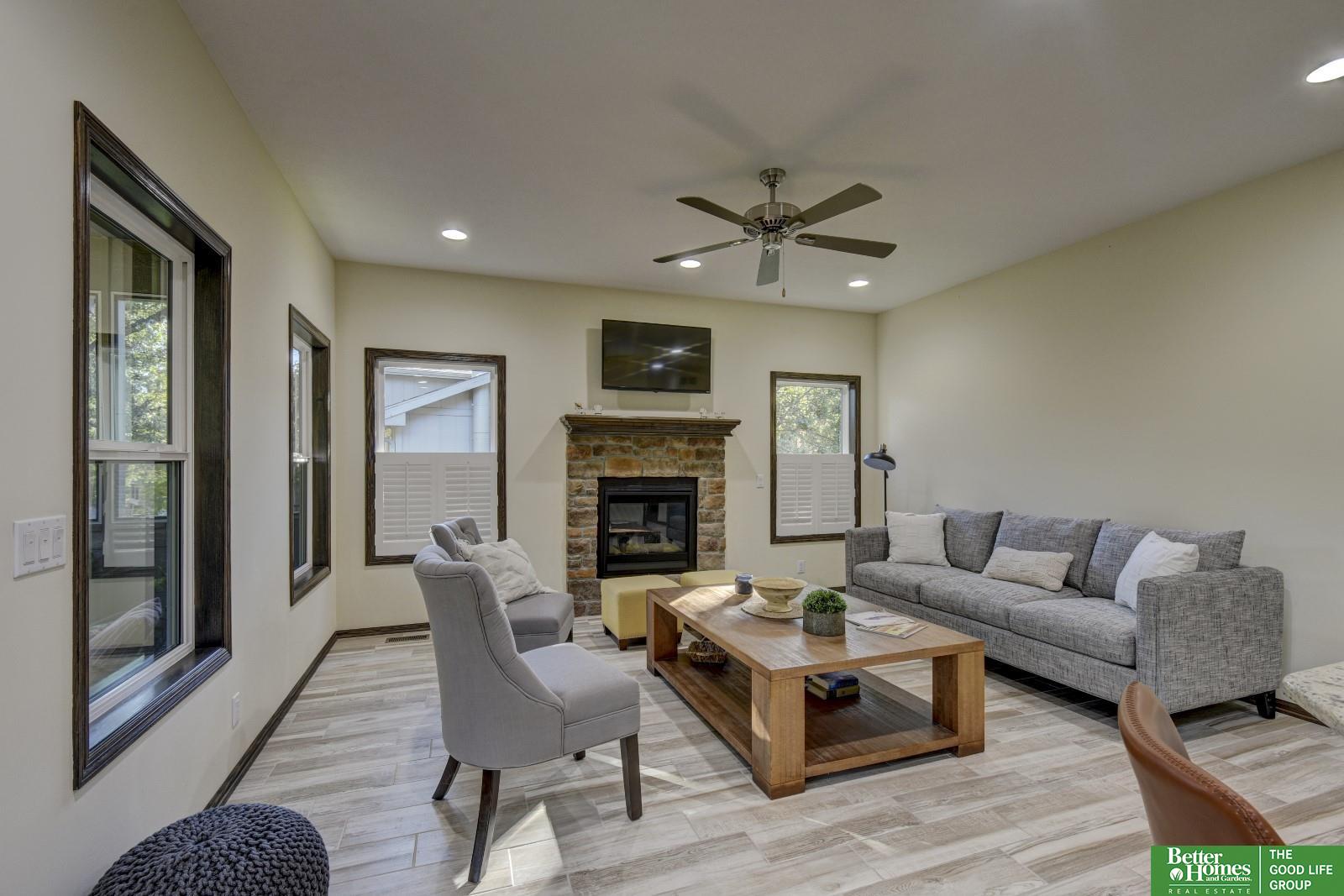 3712 Buccaneer Boulevard