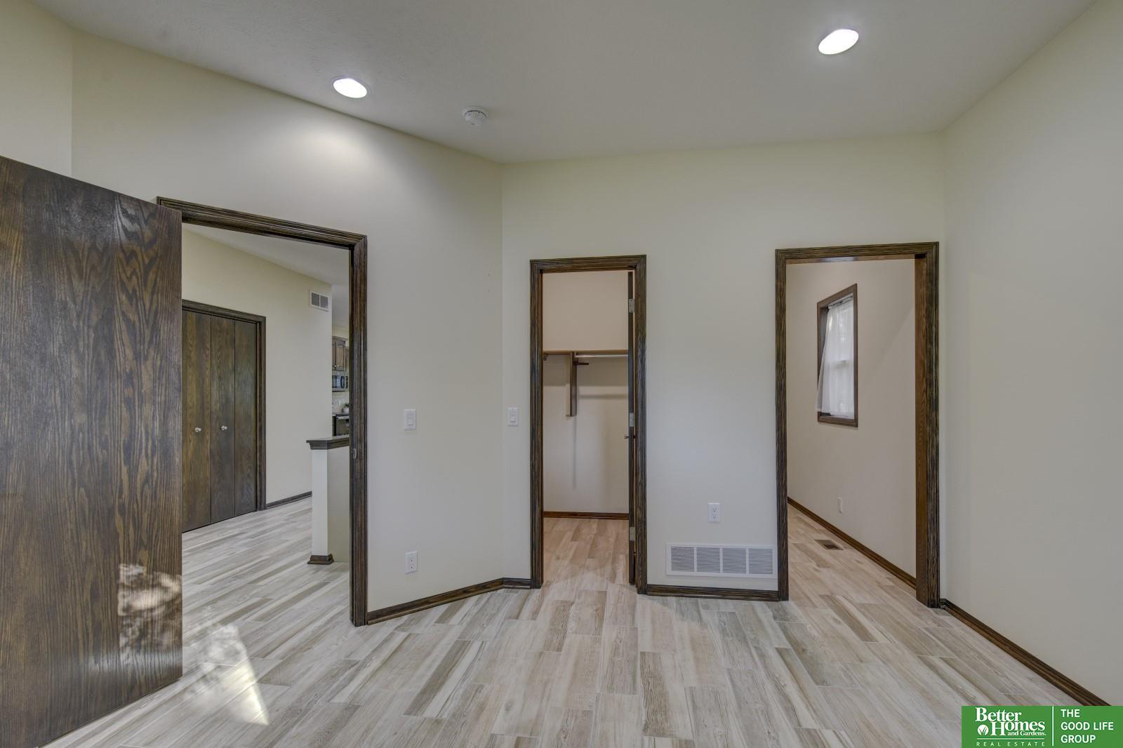 3712 Buccaneer Boulevard