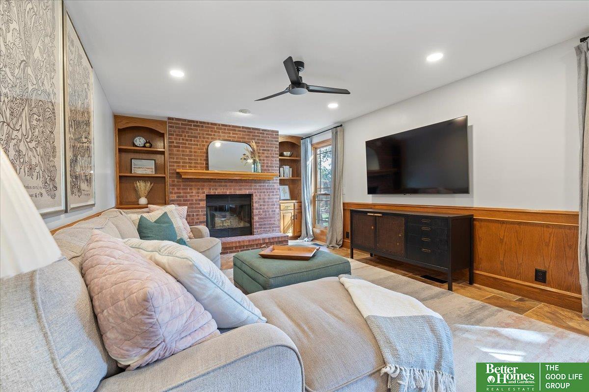 15615 Jackson Drive