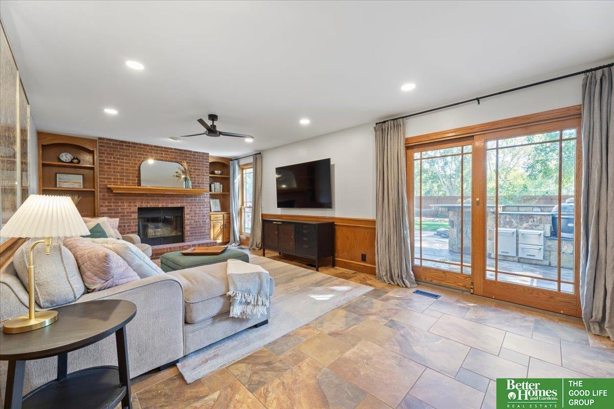 15615 Jackson Drive