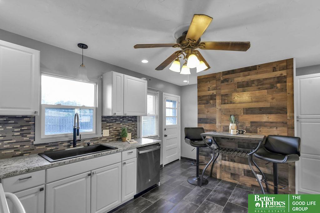 6820 S 49th Street