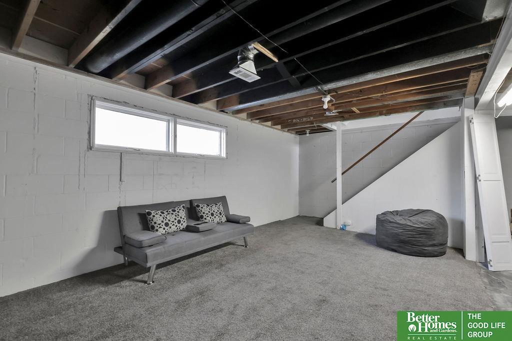 6820 S 49th Street