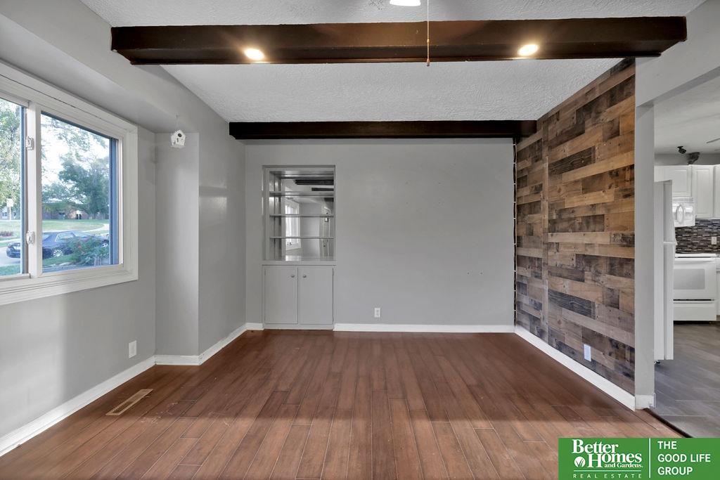 6820 S 49th Street