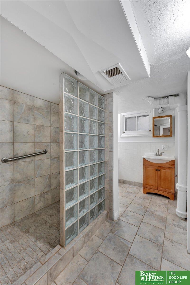 517 S 56th Street