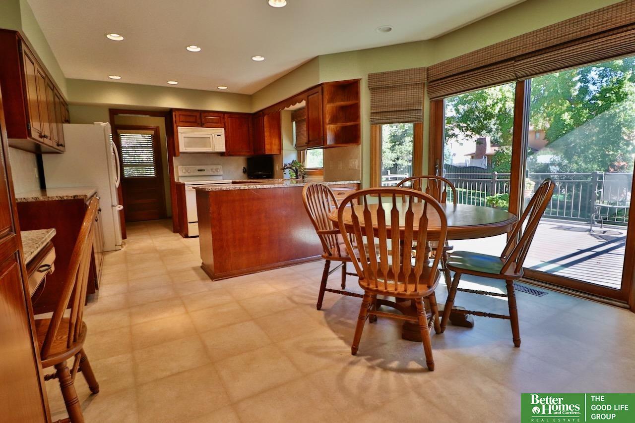 2211 S 117th Circle