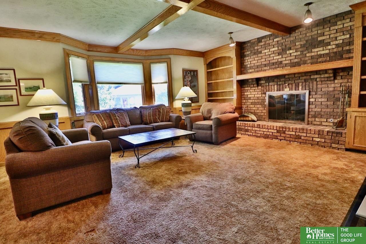2211 S 117th Circle