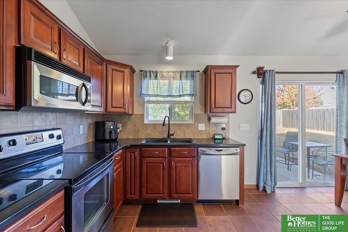 7464 N 111th Street