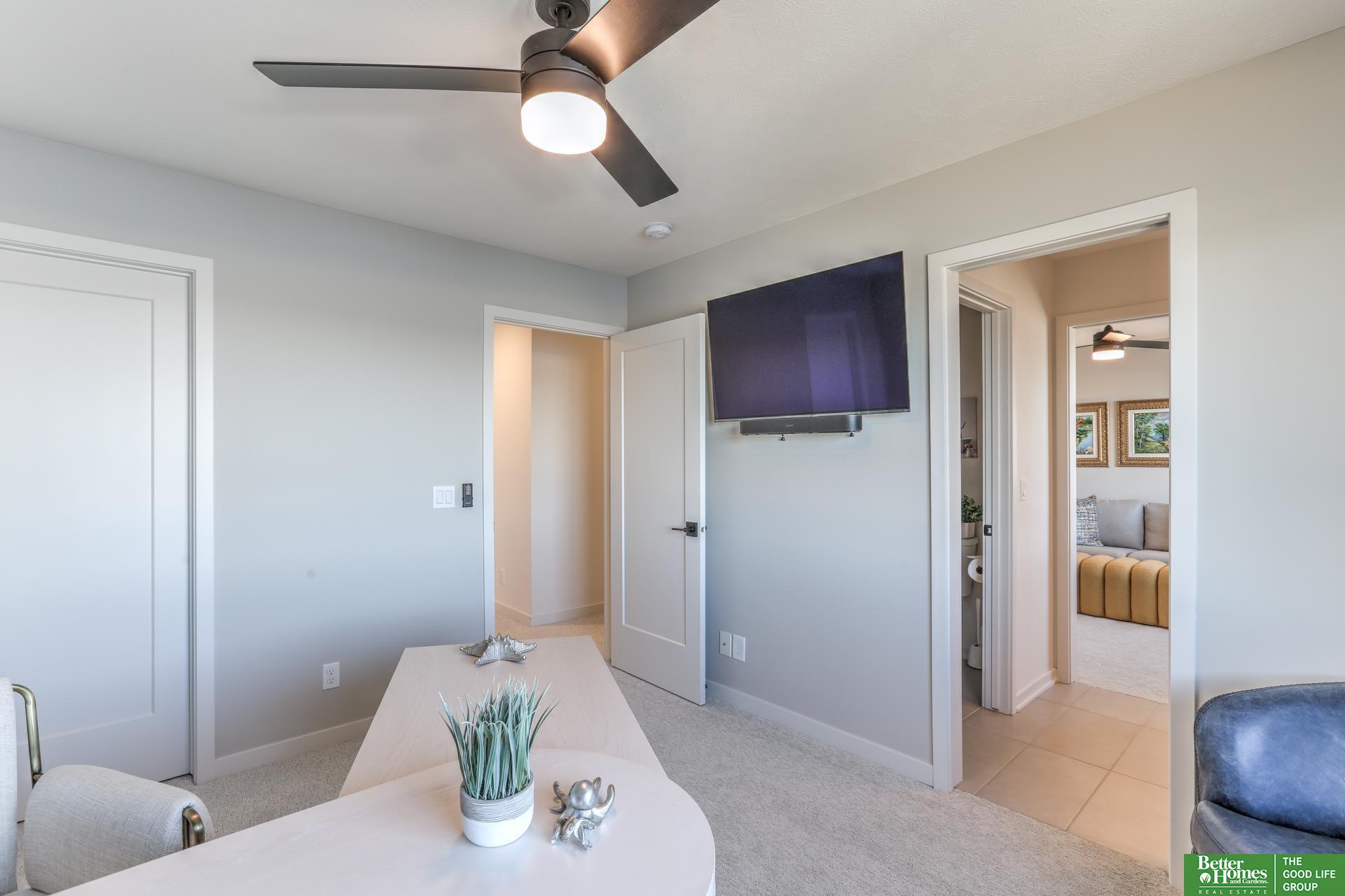 28542 Jessie Circle