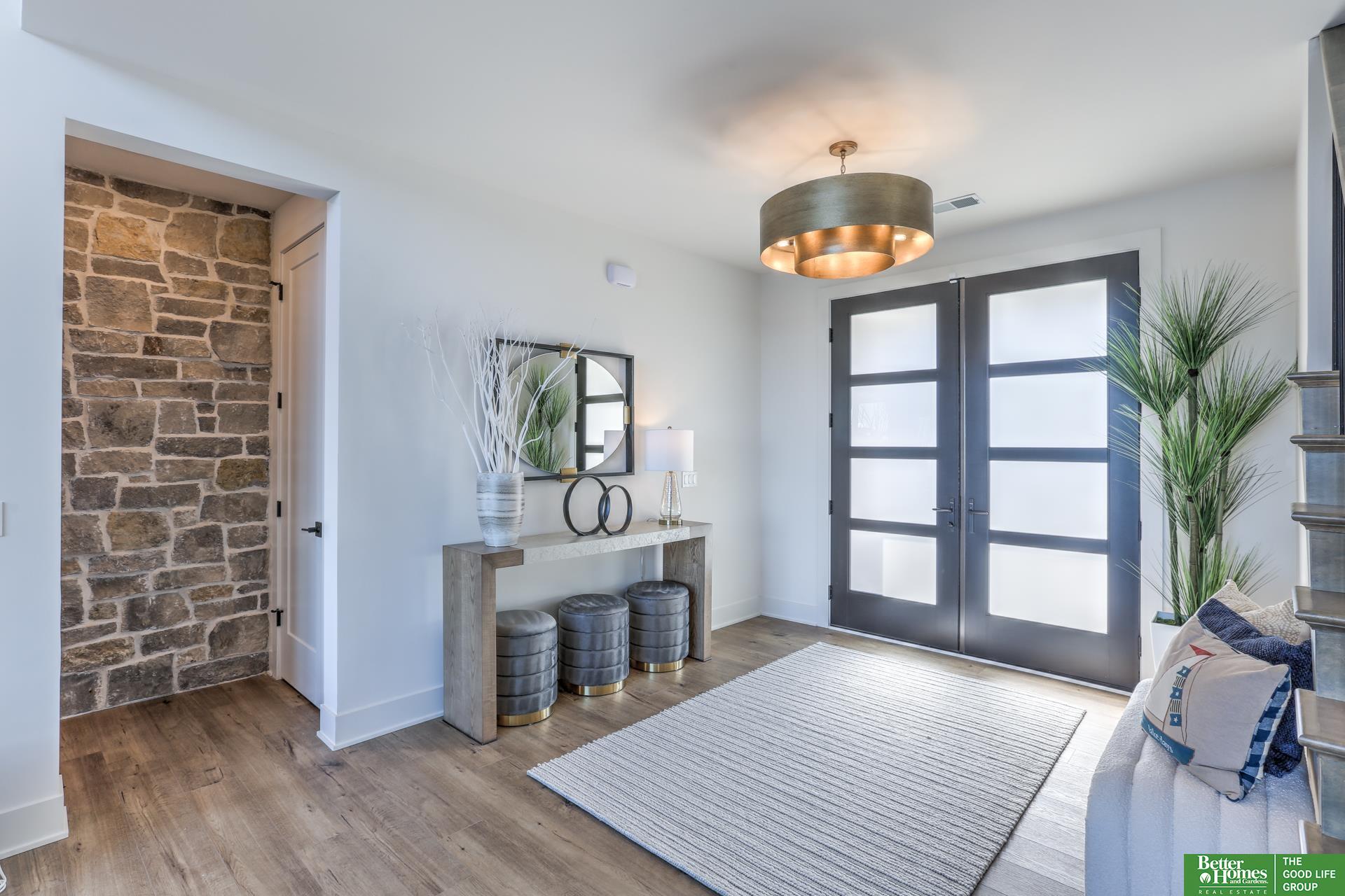 28542 Jessie Circle
