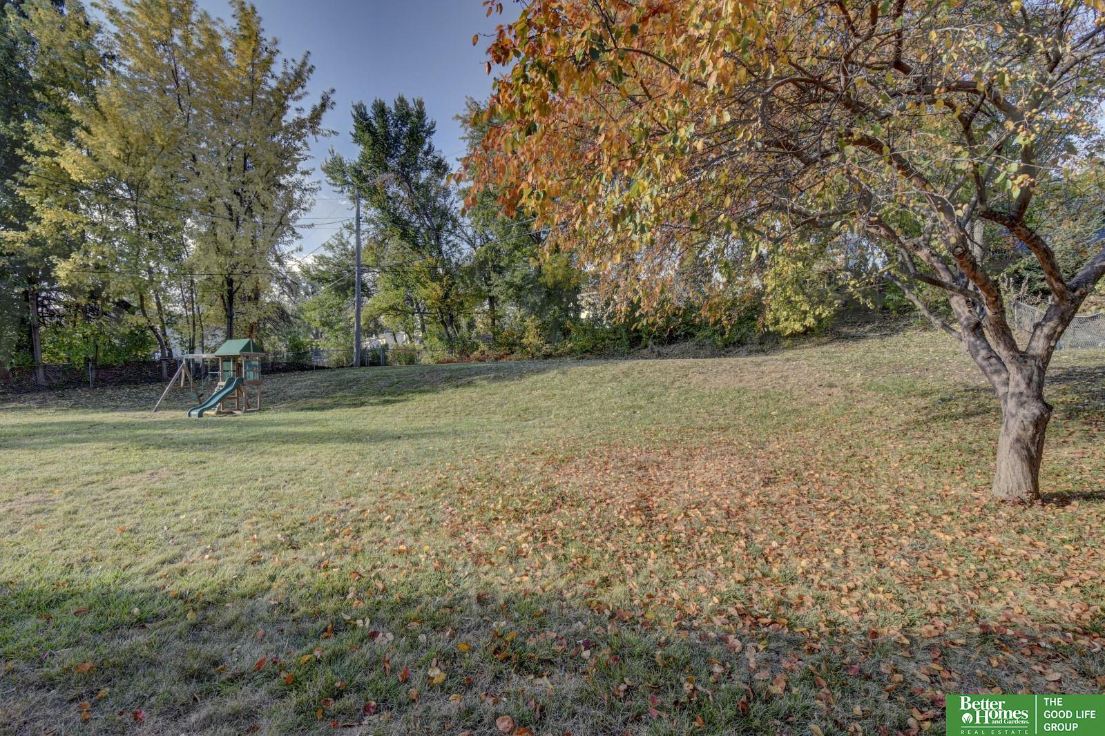 4906 N 95th Circle