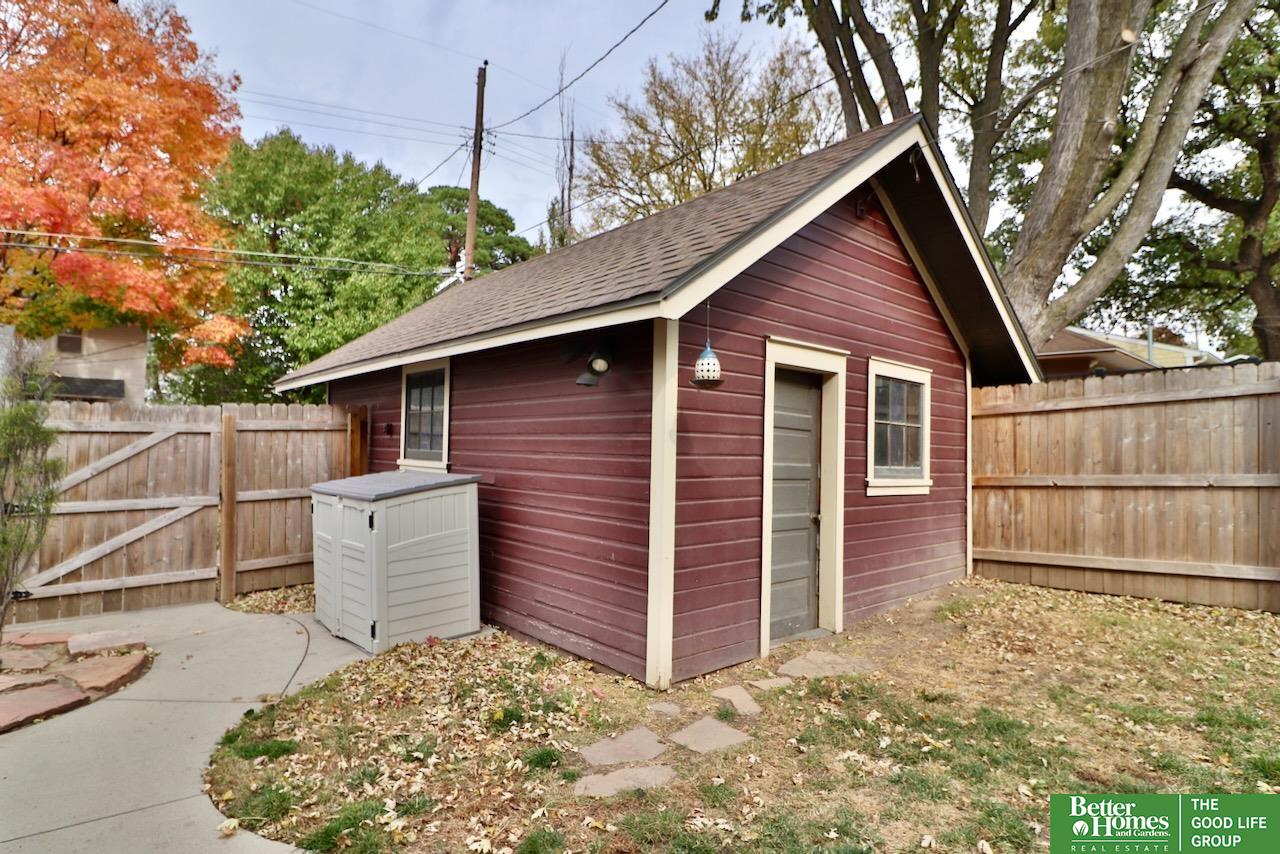 5114 Underwood Avenue