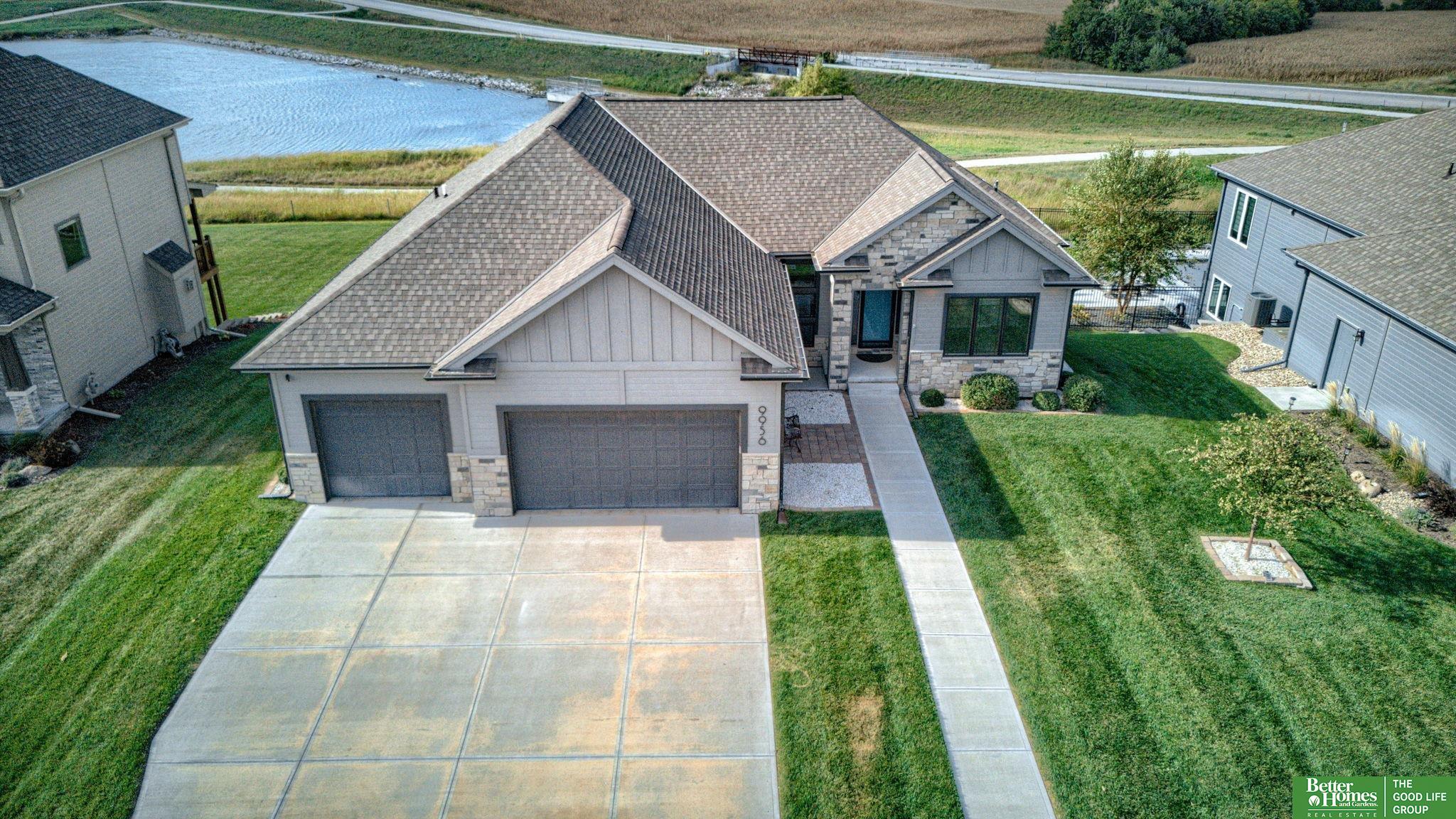 9956 S 106th Street