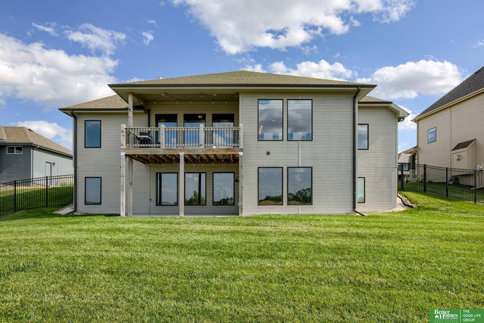 9956 S 106th Street