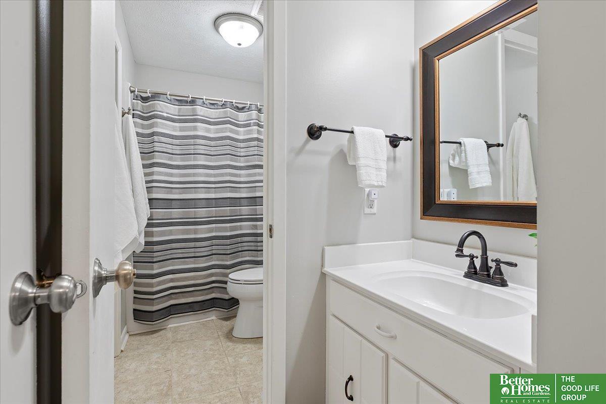 12212 Burt Street # C Unit: 12B-C