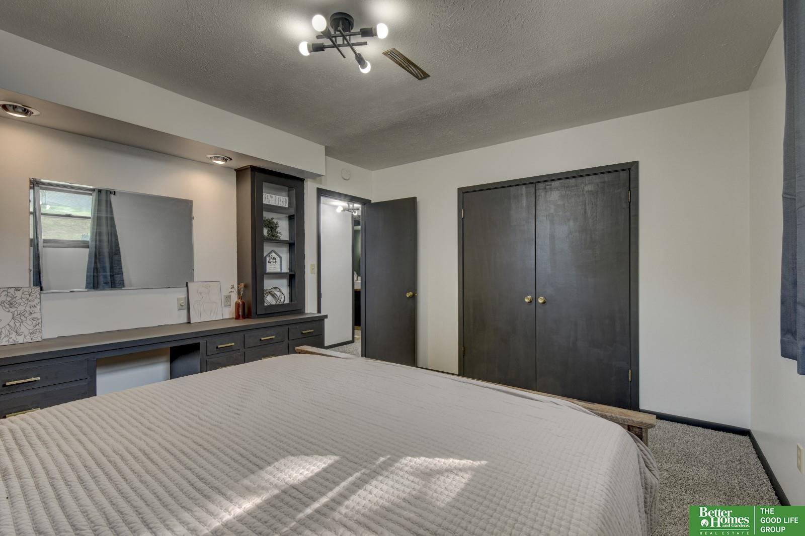 454 S 22nd Street