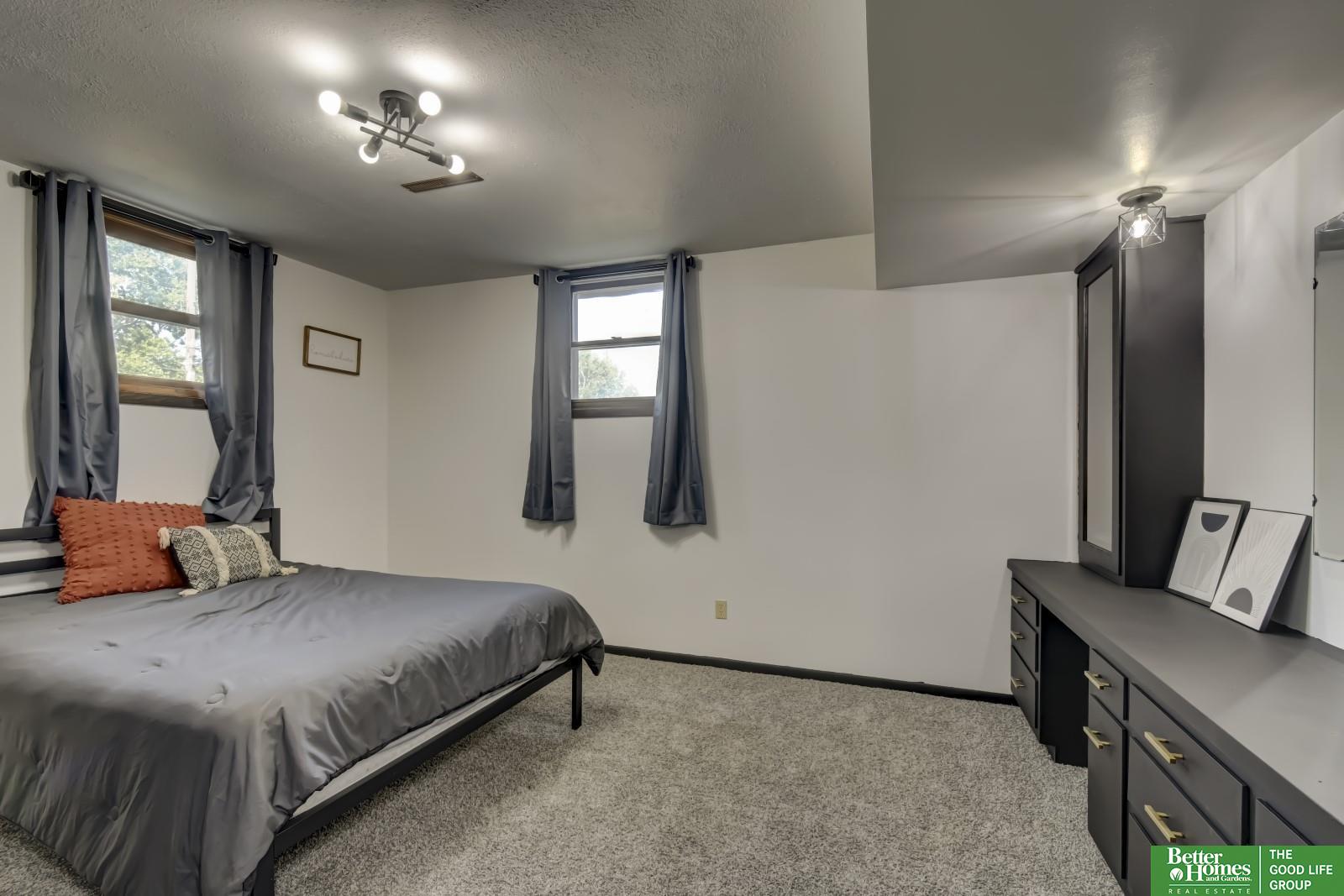 454 S 22nd Street