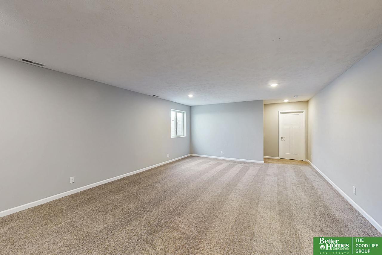 8601 N 176th Street