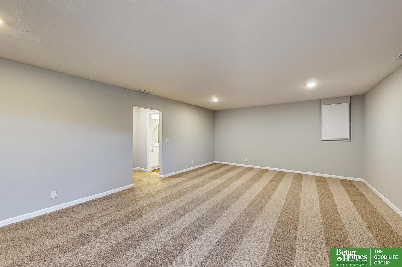 8601 N 176th Street