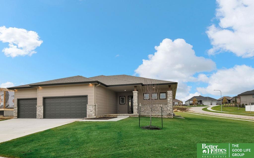 8116 N 167th Street