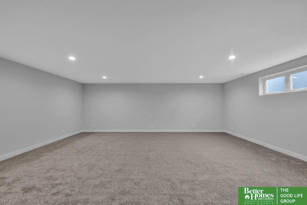8116 N 167th Street
