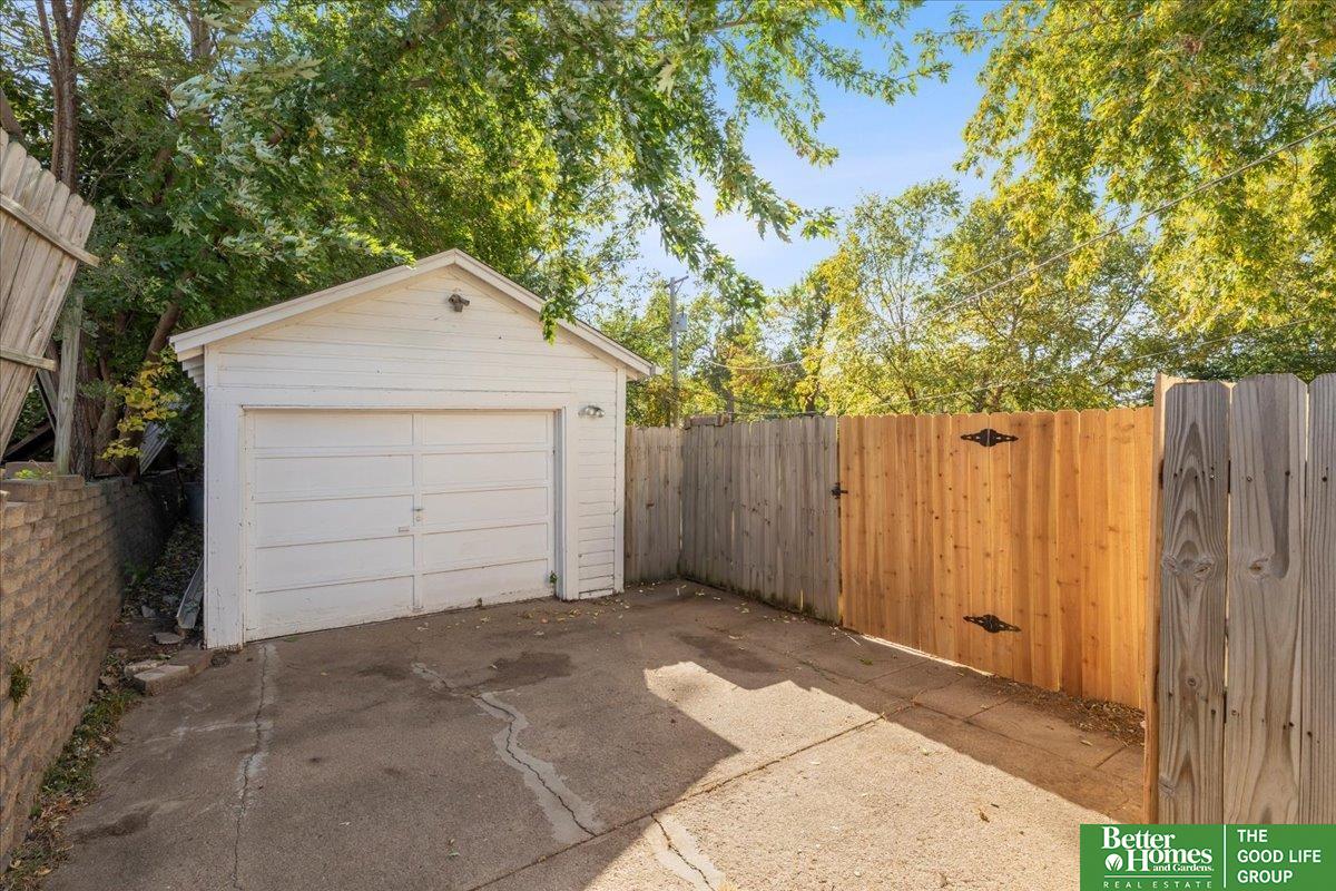 5841 Ruggles Street