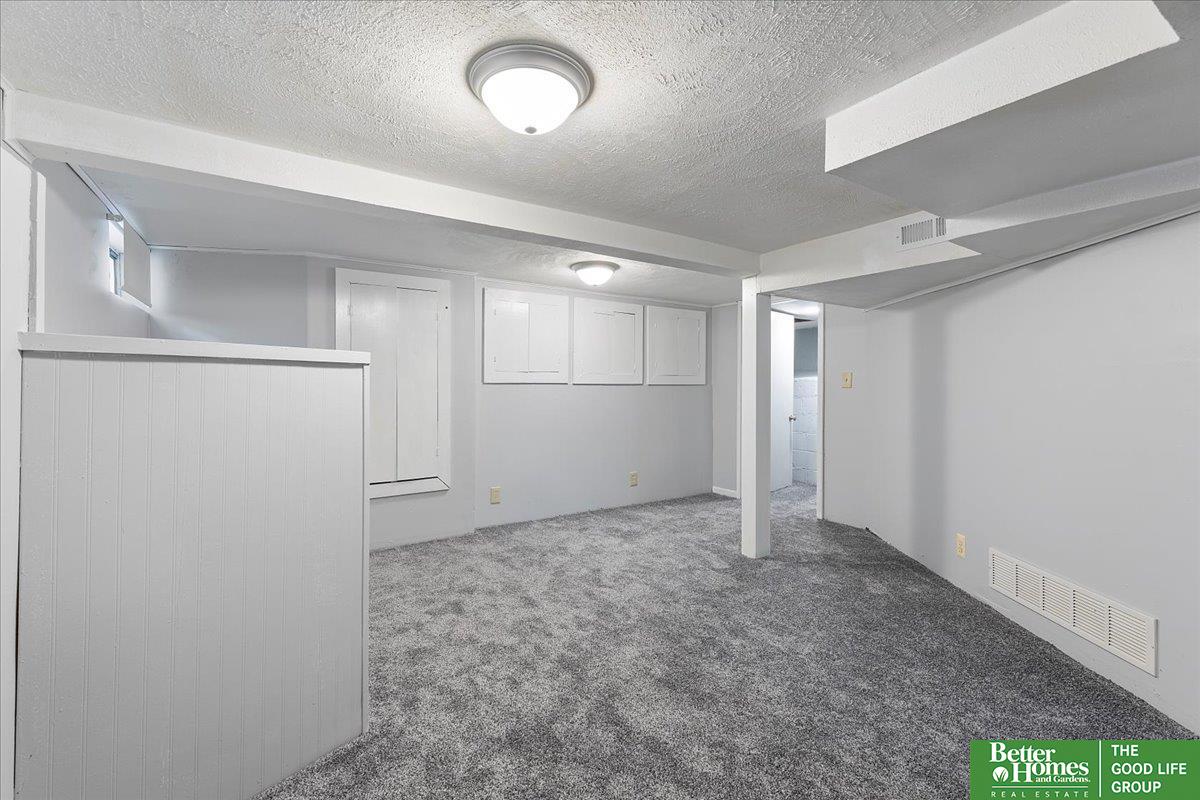 5841 Ruggles Street