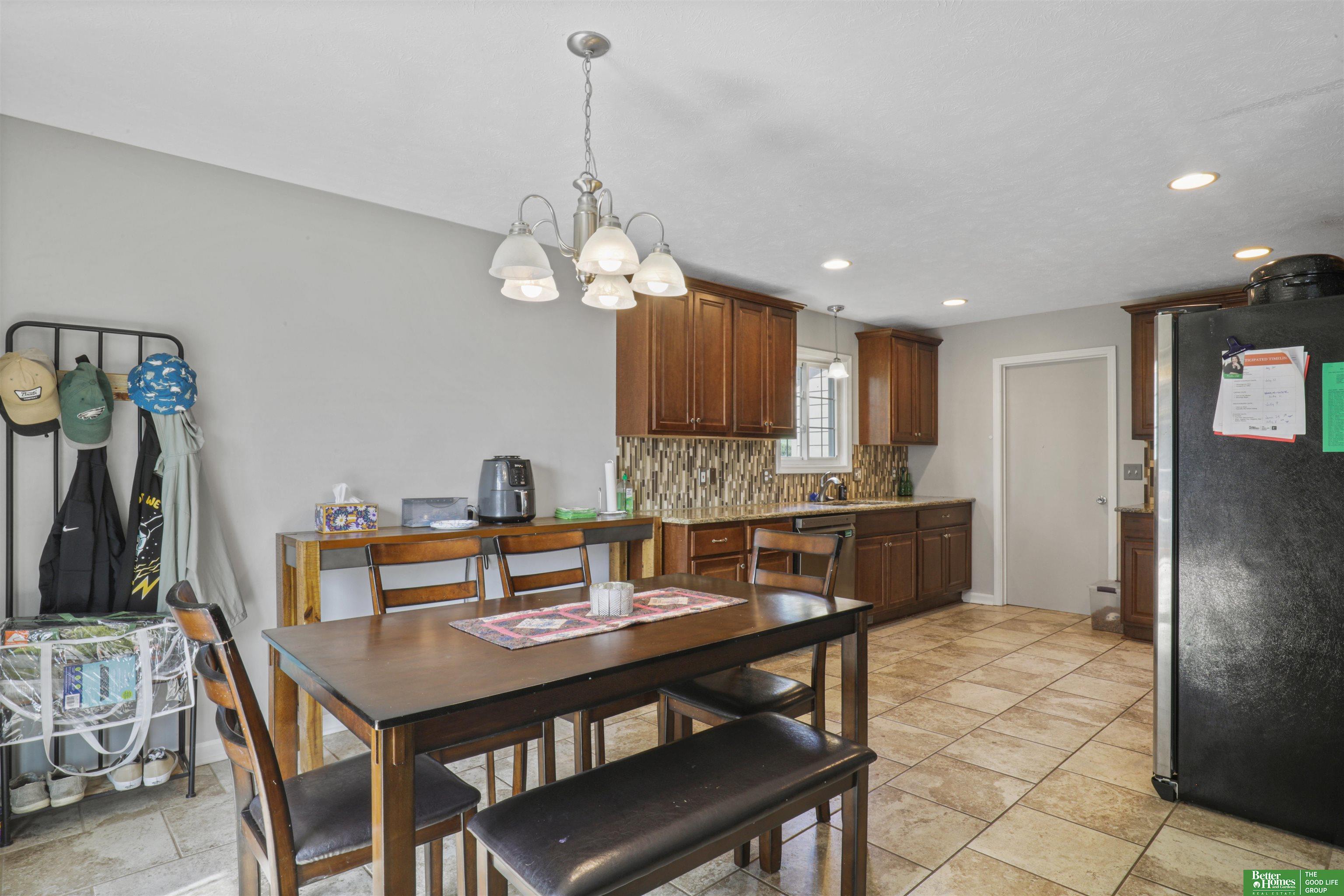 10953 Arrowhead Drive
