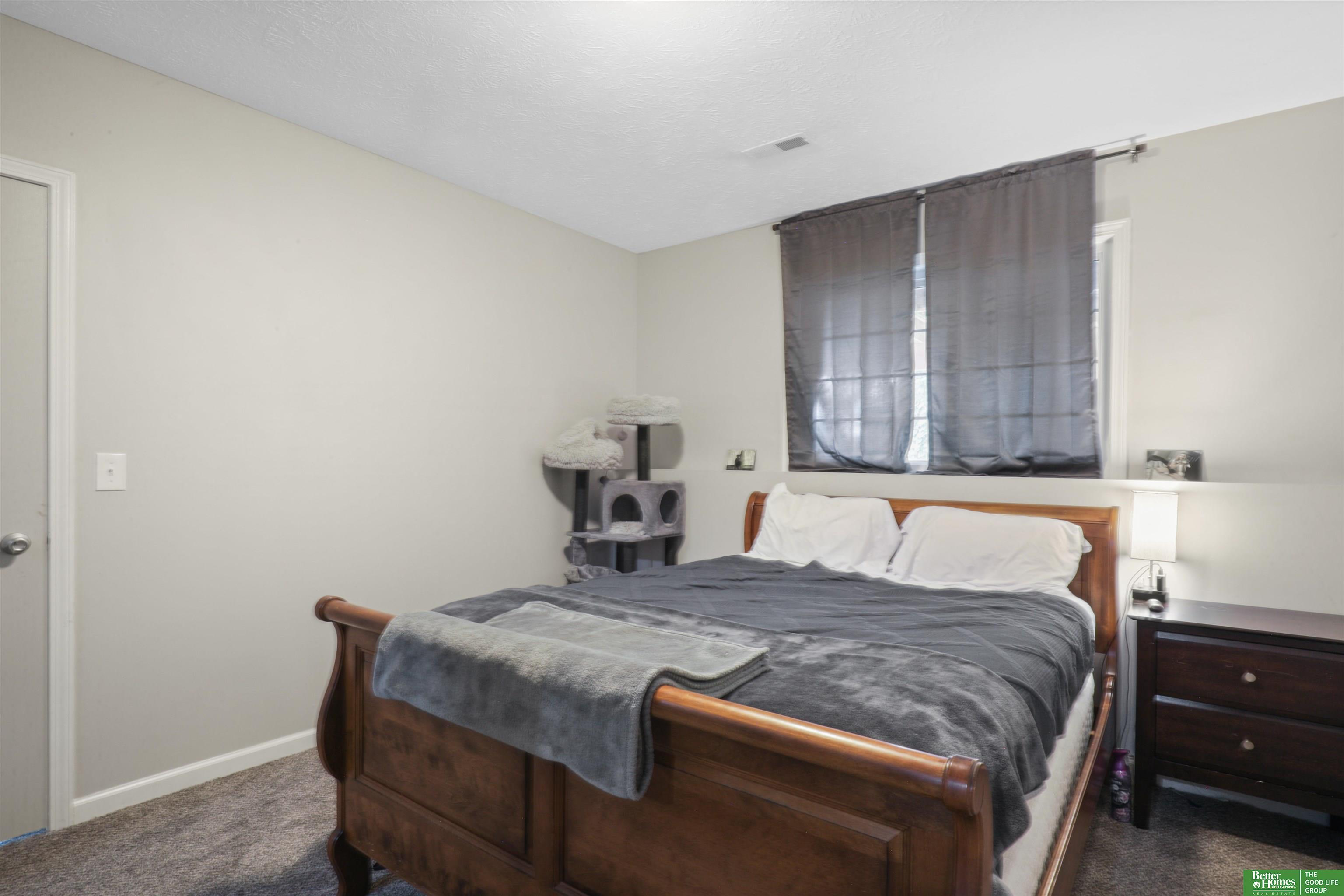 10953 Arrowhead Drive